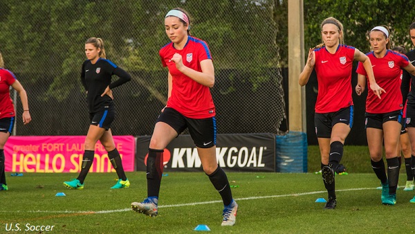 u19-wnt Strikers Logo
