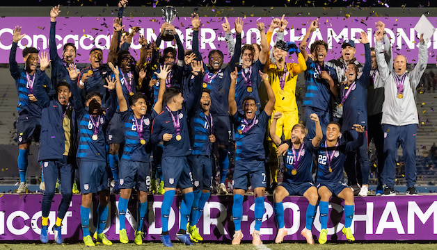 usmnt-trophy-celebration Strikers Logo
